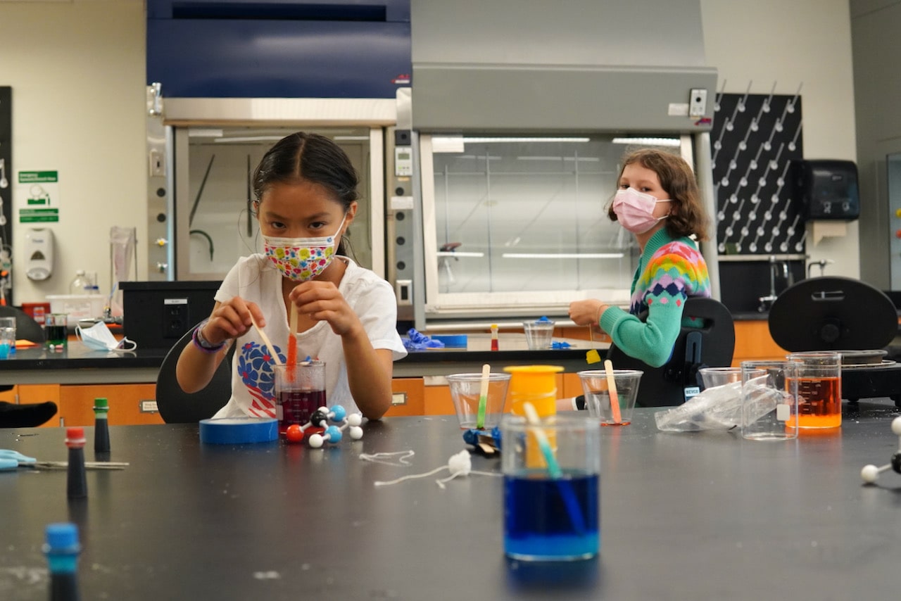 Course Chemistry + Biology EXPLO Grades 47